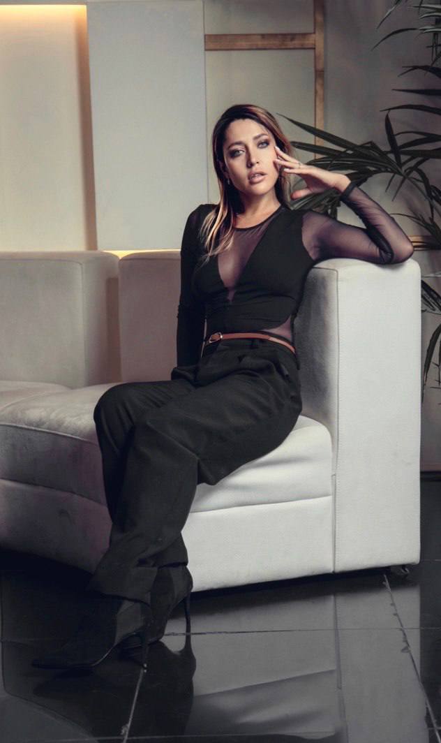 promo model